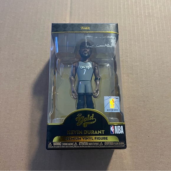 NIB Kevin Durant Funko Gold Figure - Picture 1 of 5